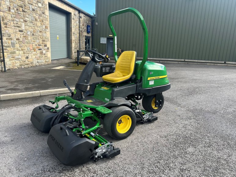 John Deere 2550 Greens Mower 