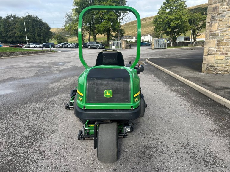 John Deere 2550 Greens Mower 