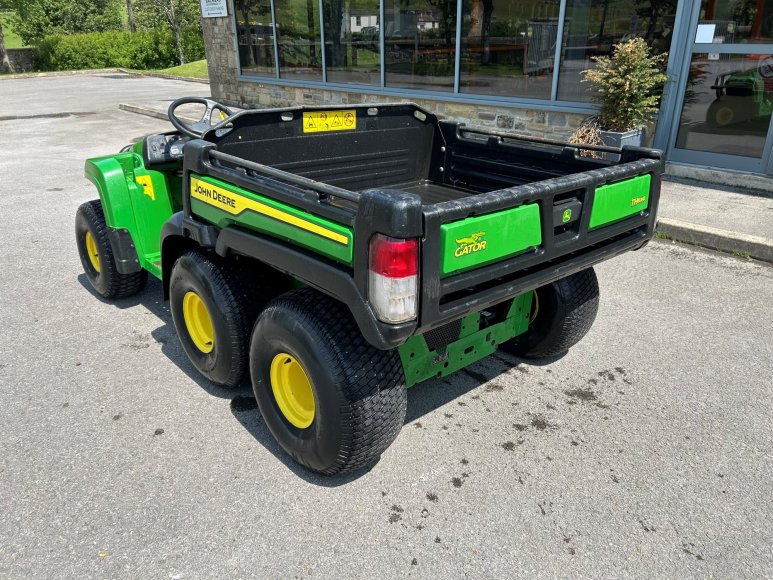 John Deere TH 6X4 Gator Utility Vehicle 