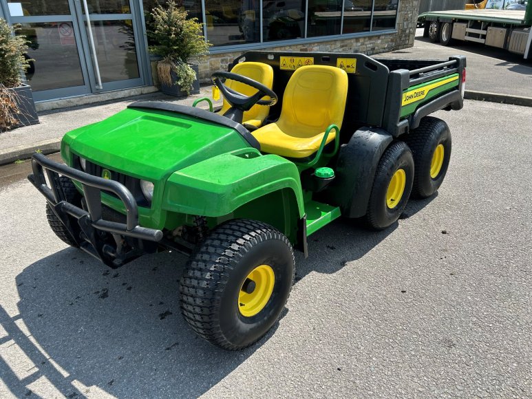 John Deere TH 6X4 Gator Utility Vehicle 