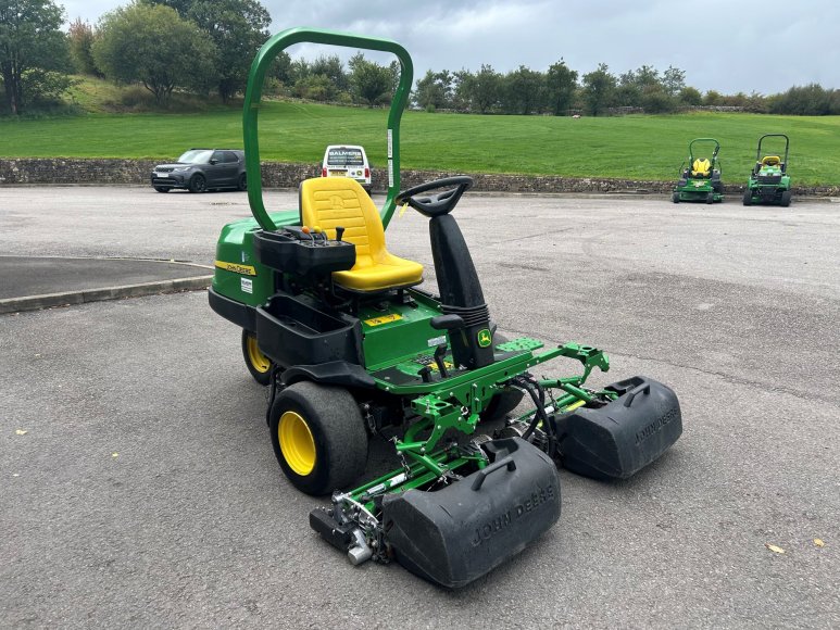 John Deere 2550 Greens Mower