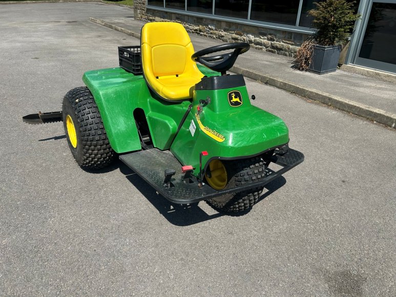 John Deere 1200A Bunker Rake 