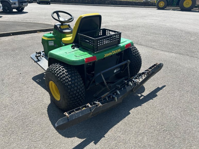 John Deere 1200A Bunker Rake 