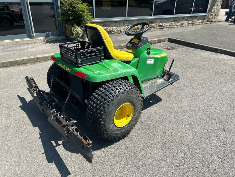 John Deere 1200A Bunker Rake 