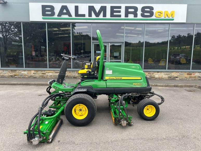 John Deere 8900A Fairway Mower 