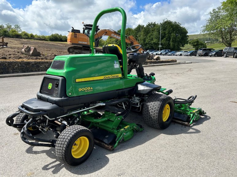 John Deere 9009A Terrain Cut 