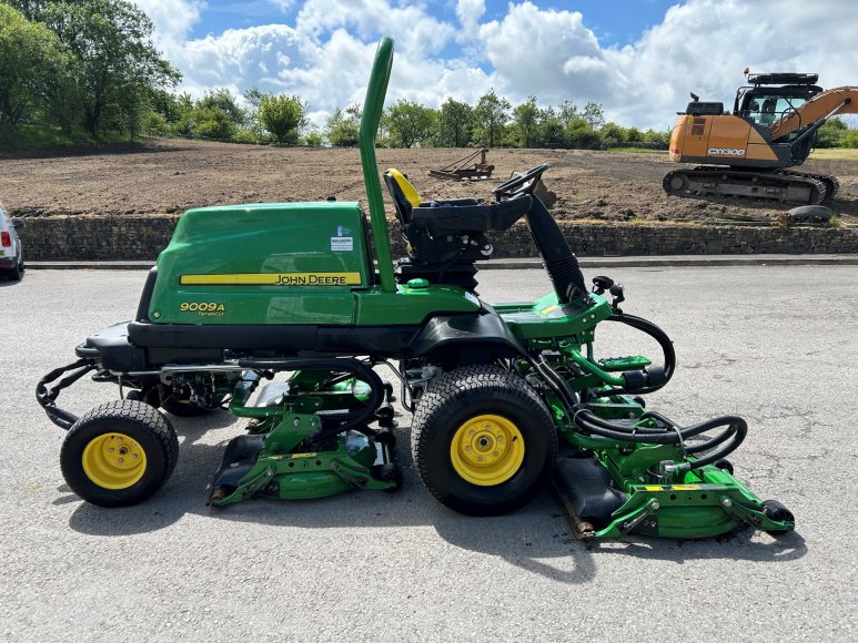 John Deere 9009A Terrain Cut 