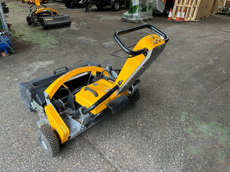 Infinicut FL 34 Pedestrian Cylinder Mower 