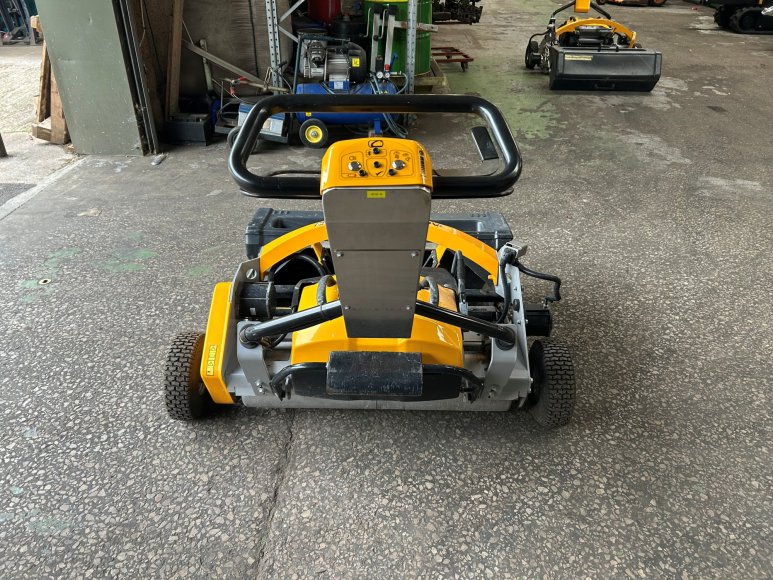 Infinicut FL 34 Pedestrian Cylinder Mower 