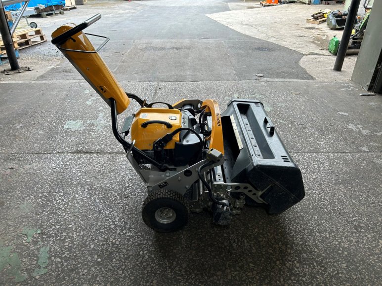 Infinicut FL 34 Pedestrian Cylinder Mower 