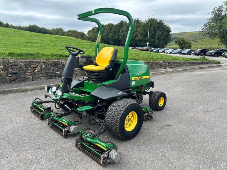 John Deere 7500E Fairway Mower 