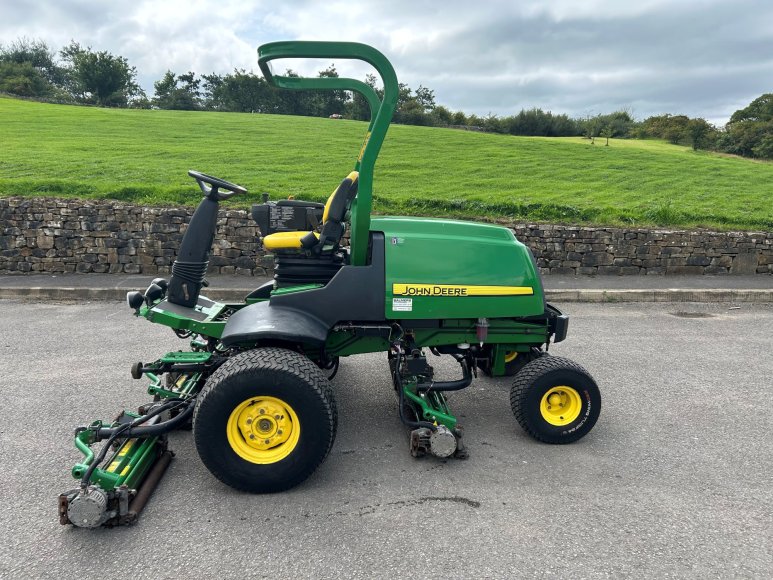 John Deere 7500E Fairway Mower 