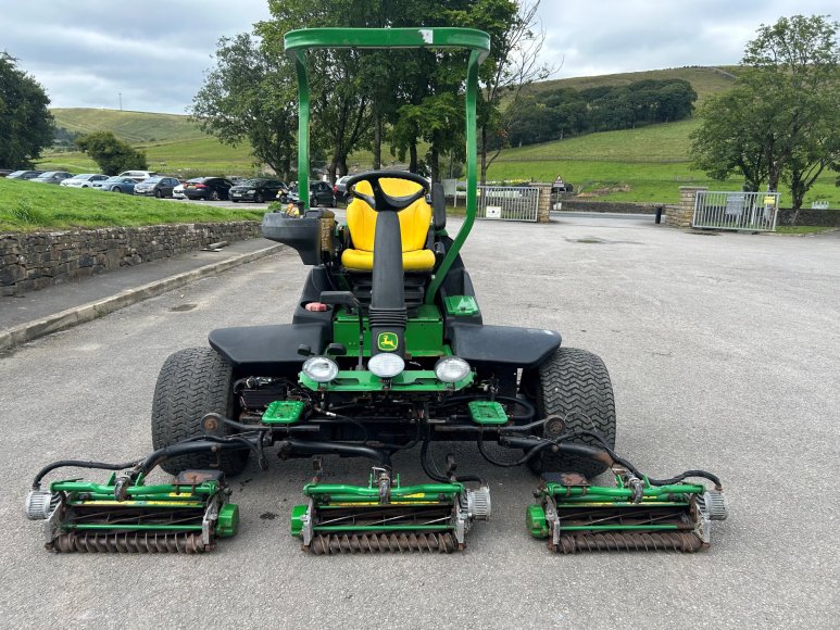 John Deere 7500E Fairway Mower 