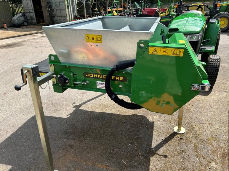 John Deere TD100 Top Dresser 