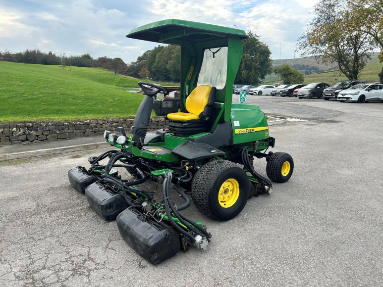 John Deere 7500 Fairway Mower 