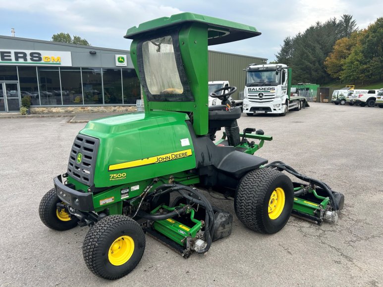 John Deere 7500 Fairway Mower 