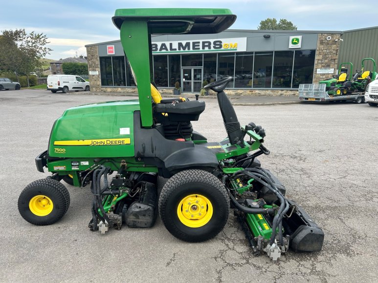 John Deere 7500 Fairway Mower 