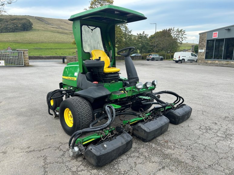 John Deere 7500 Fairway Mower 