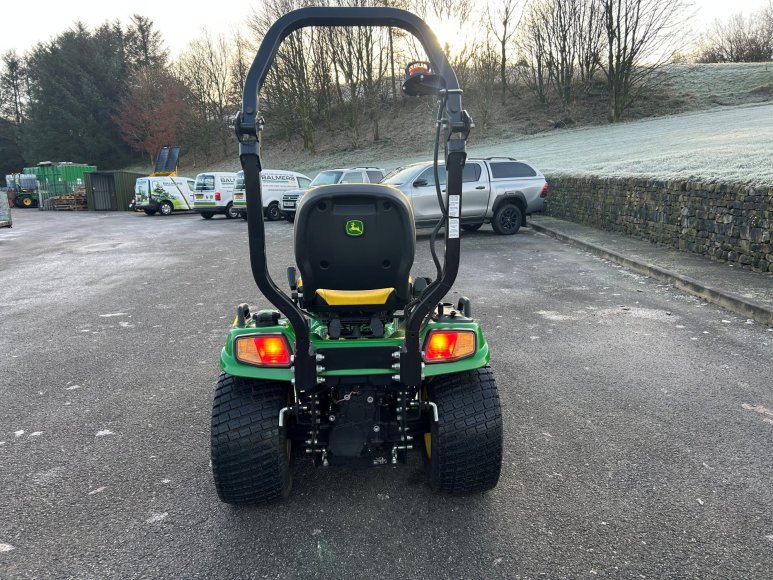 John Deere X940 Lawn Tractor 