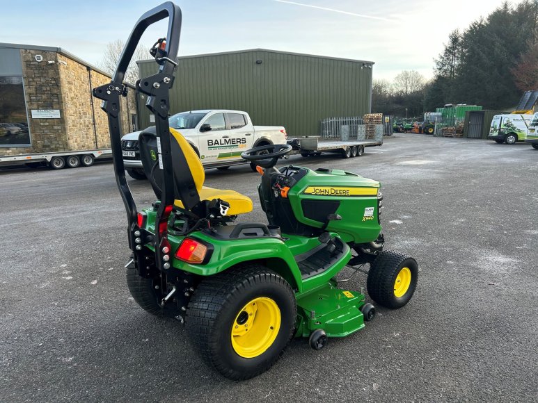 John Deere X940 Lawn Tractor 