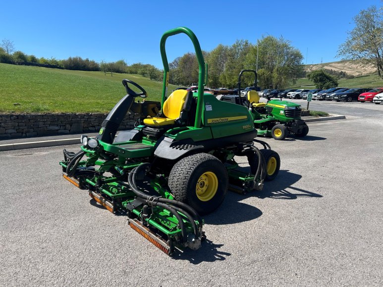 John Deere 8900A Fairway Mower 