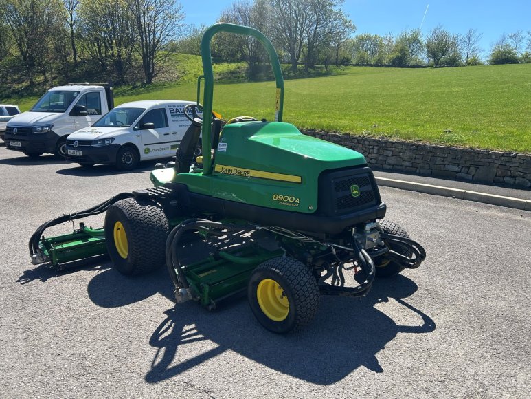 John Deere 8900A Fairway Mower 