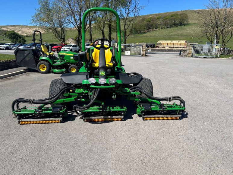 John Deere 8900A Fairway Mower 