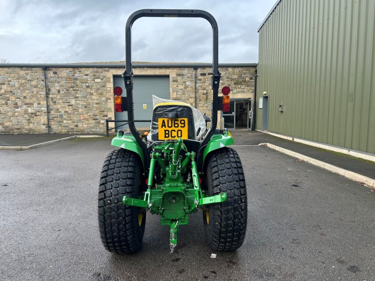 John Deere 3038R Compact Tractor
