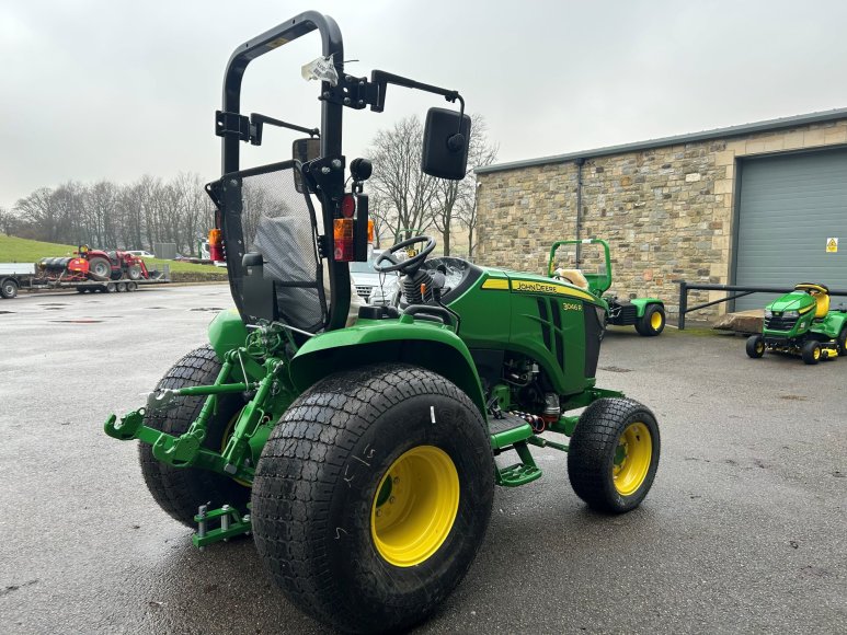 John Deere 3046R Compact Tractor 