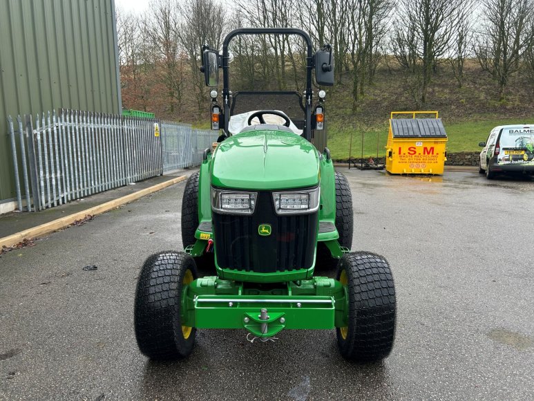 John Deere 3046R Compact Tractor 