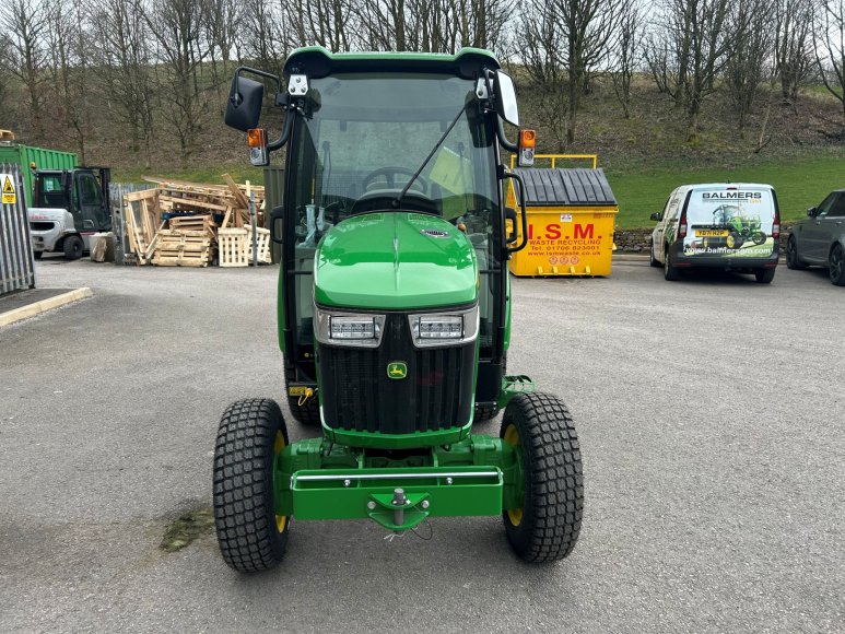 John Deere 3046R Compact Tractor 