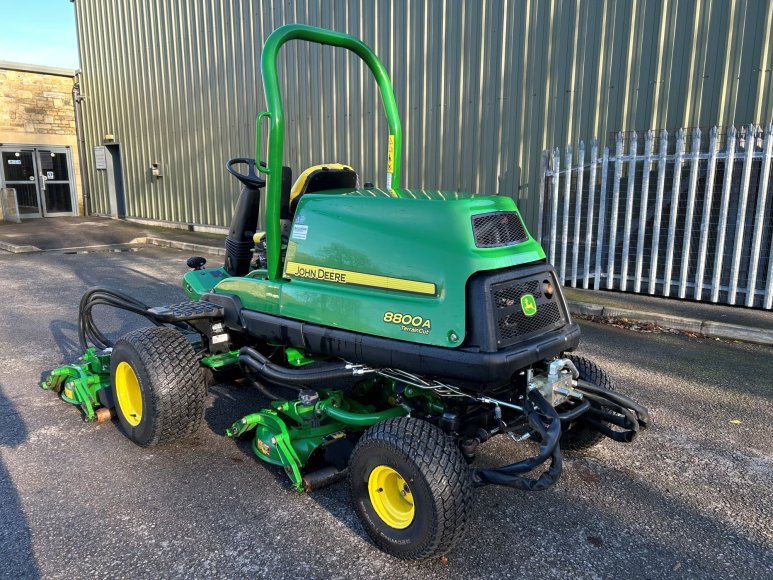 John Deere 8800A Terrain Cut 