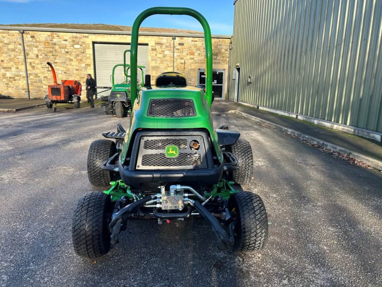 John Deere 8800A Terrain Cut 