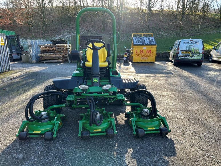 John Deere 8800A Terrain Cut 