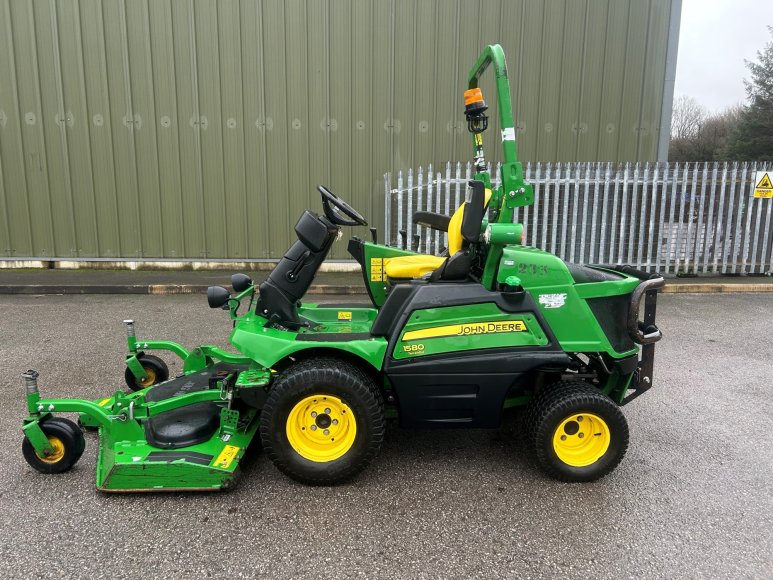 John Deere 1580 Front Mower 