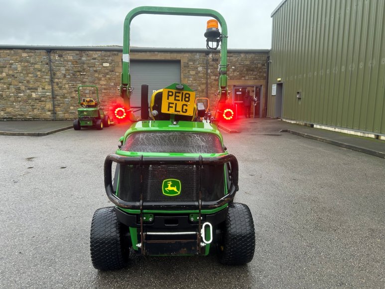 John Deere 1580 Front Mower 