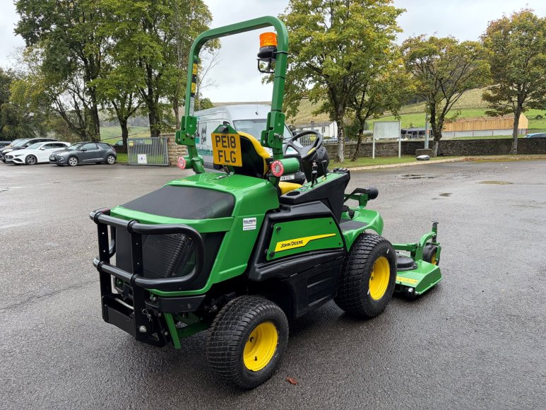 John Deere 1580 Front Mower 