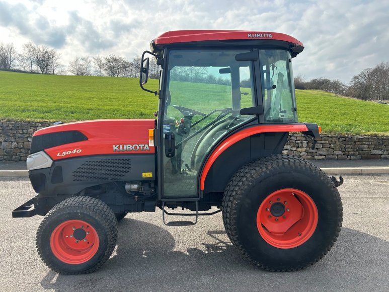 Kubota L5040 Compact Tractor