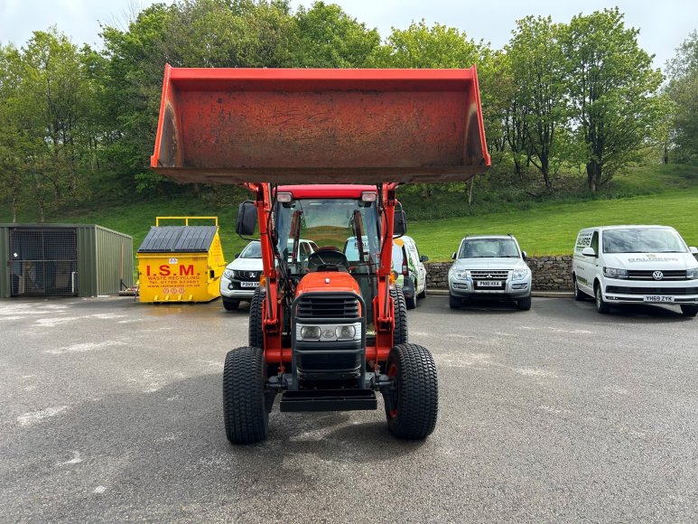 Kubota L4630 Compact Tractor 
