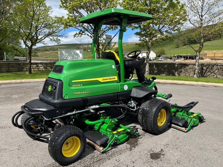 John Deere 9009A Terrain Cut 