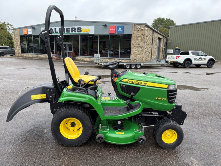 John Deere X950R Lawn Tractor 