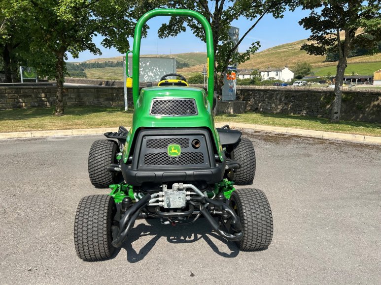 John Deere 8800A Terrain Cut 