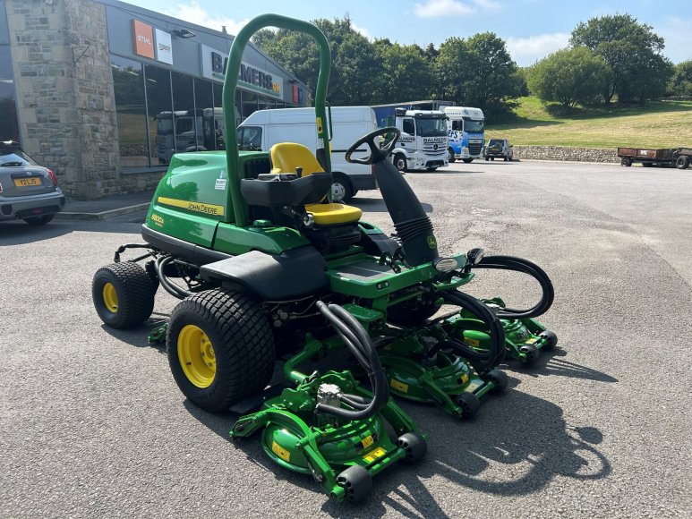 John Deere 8800A Terrain Cut 