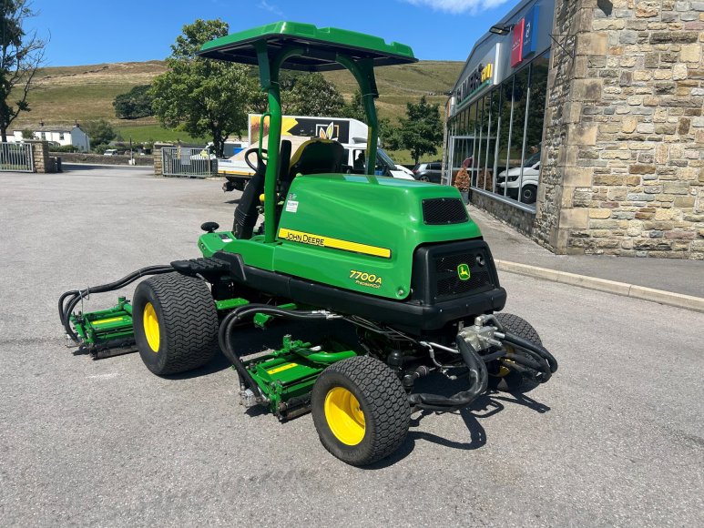 John Deere 7700A Fairway Mower 