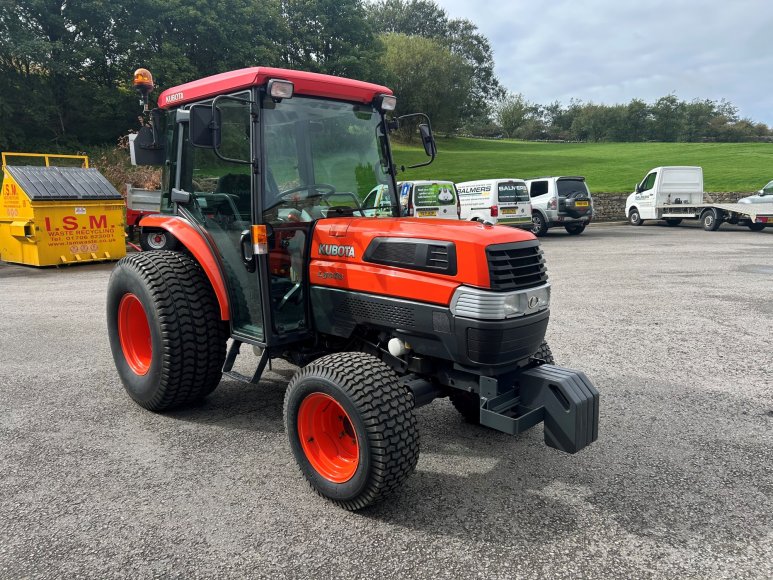 Kubota L5030 Compact Tractor 