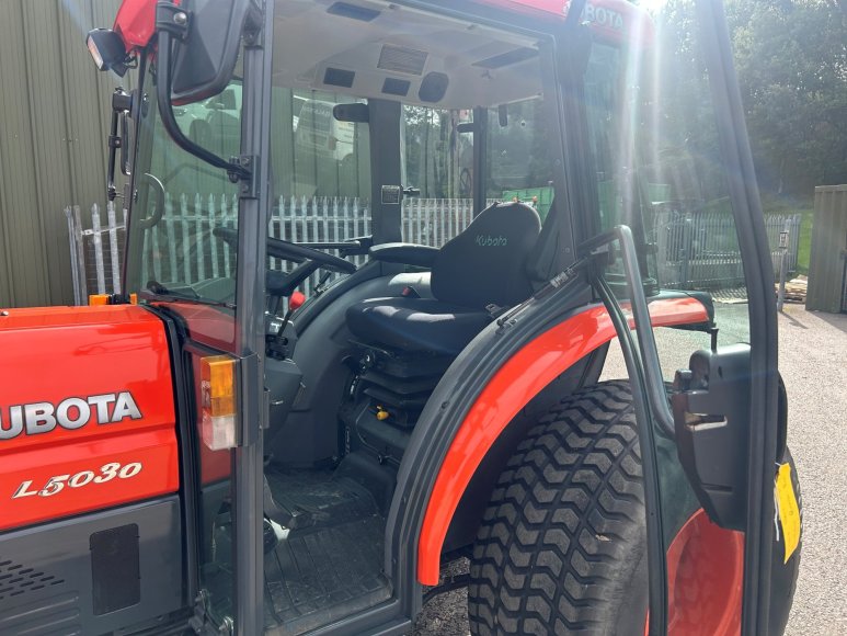 Kubota L5030 Compact Tractor 