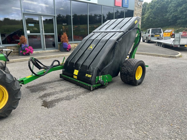 John Deere TC125 Core Collector