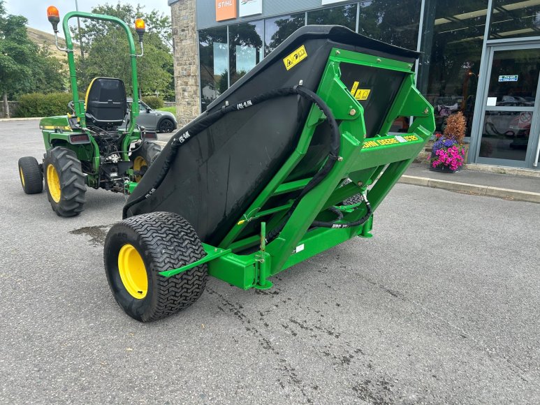 John Deere TC125 Core Collector