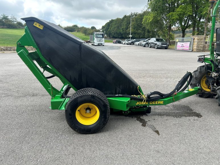 John Deere TC125 Core Collector