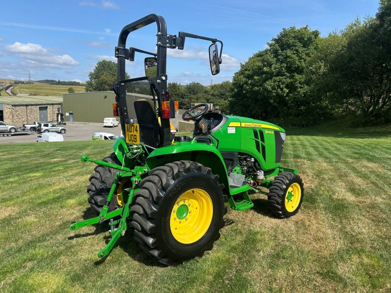 John Deere 3046R Compact Tractor 